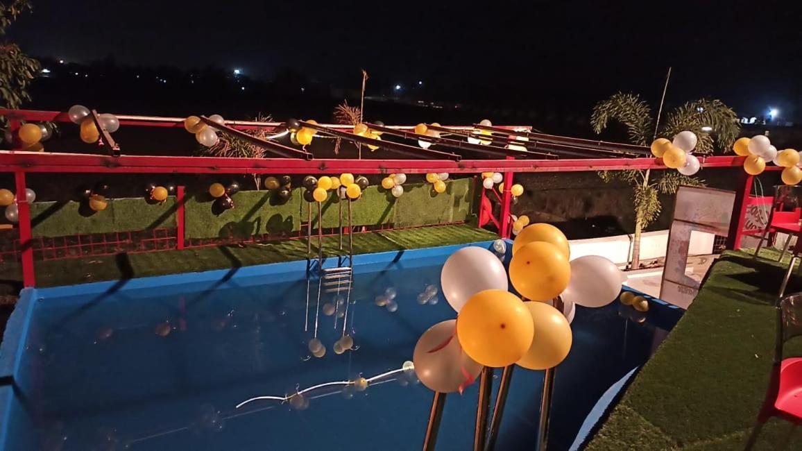 Gods County. Resort&Banquets Tarapith Extérieur photo