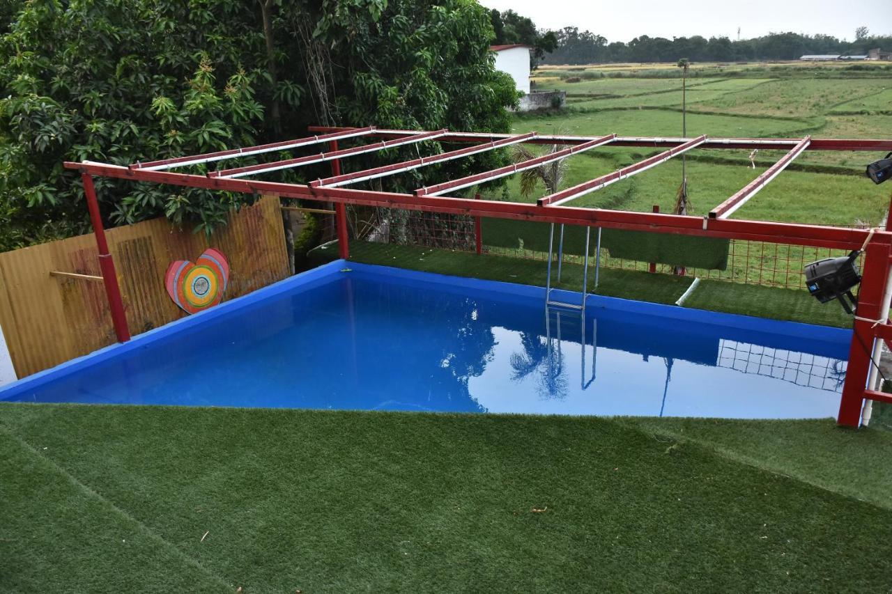 Gods County. Resort&Banquets Tarapith Extérieur photo